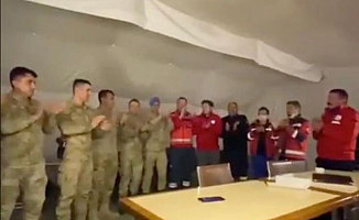 Ağrı Sahra Hastanesi çalışanlarından "Evde Kal" çağrısı