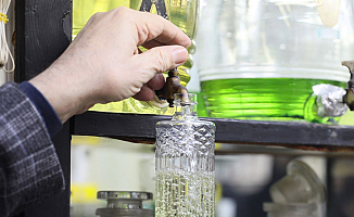 Bakan Selçuk'tan Kolonya ve Para Yardımı Müjdesi!