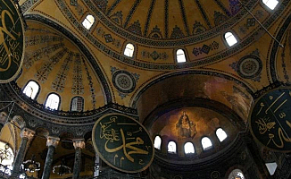 Ayasofya Camisi'ne 3 İmam 5 Müezzin Atandı