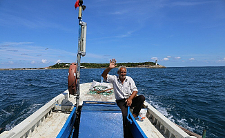 Kefken Adası'nda Tek başlarına Yaşıyorlar