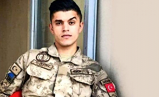 Uzman Çavuş Sokak’da Kafasına Sıkarak İntihar Etti