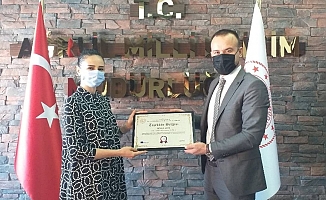 Ağrı Milli Eğitim Müdürü Tekin eTwinning'de Ödülleri Takdim Etti