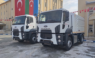 Ağrı Belediyesi 3 Adet Süpürge Aracı Aldı