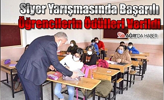 Ağrı'da Siyer Yarışmasında Başarılı Öğrencilerin Ödülleri Verildi