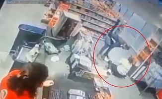 Tekme tokat Dövüp Bıçak Çıkardı! Kimse Umursamadı