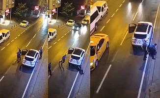 Annesini Bıçaklayan Kişiyi, Polis Ayaklarından Vurdu!
