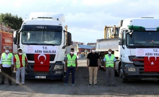 Ağrı'dan Antalya'ya iş makinesi desteği