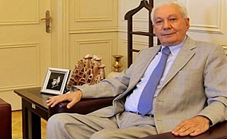 Ağrı bir değerini daha kaybetti, Prof. Dr. Yaşar Eryılmaz vefat etti
