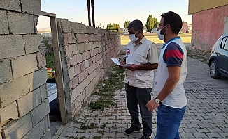 Ağrı'da öğrencilere kırtasiye yardımı yapıldı