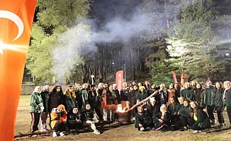 Üniversite gönüllüleri Genç Yeşilay kamplarında bir araya geldi