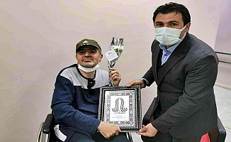 Mehmet Nuri Yıldız'dan öğretmenine anlamlı ziyaret