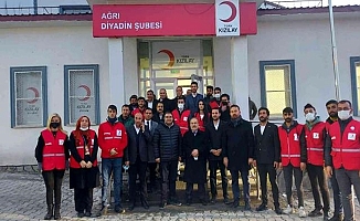 Türk Kızılay'ı Ağrı Diyadin'de hizmet vermeye başladı