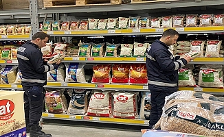 Ağrı’da zabıta ekipleri yağ ve fahiş fiyat denetimi yaptı