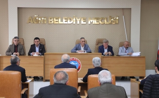 Başkan Metin Karadoğan birim müdürleriyle toplantı yaptı