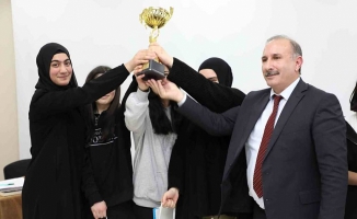 Ağrı'da münazara yarışmaların finali yapıldı