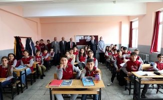 Ağrı Milli Eğitim Müdürü Kökrek’ten 6/A sınıfı öğrencilerine sinema müjdesi
