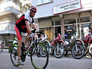 Alman Bisikletçi Hayalini Alanya'da Gerçekleştiriyor