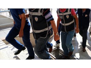 Mersin'de 35 Asker Hakkında Fetö'den Gözaltı Kararı