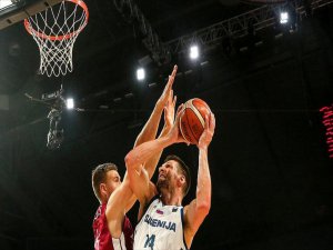 Slovenya 2017 Avrupa Basketbol Şampiyonası'nda Yarı Finalde