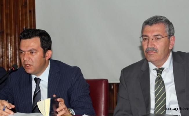 VALİ YARDIMCISI TENGİR OKUL MÜDÜRLERİYLE BİR ARAYA GELDİ