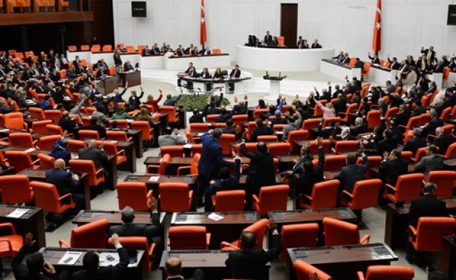 Sağlık çalışanlarına yüzde 50 zam TBMMde kabul edildi