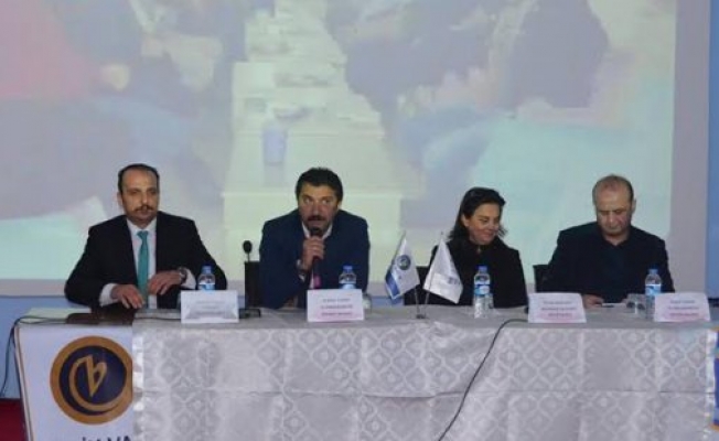 Ağrıda Yeni Türkiye Ve Başkanlık Sistemi Konferansı