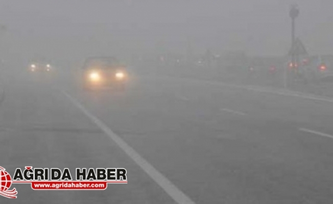 Ağrı#039;da Sis Hayatı Olumsuz Etkiledi! 5 Trafik Kazasında 5 Ölü 20#039;den Fazla Yaralı!