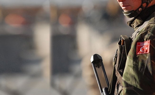 Afrin kırsalında 4 tepe daha alındı