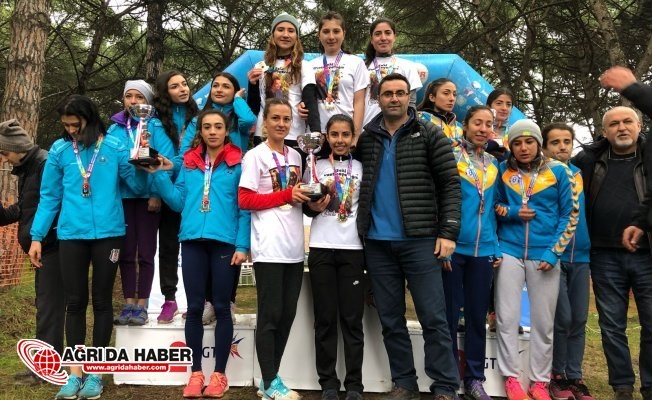 Ağrı İbrahim Çeçen Üniversitesi#039;nden Kros Şampiyonasında Büyük Başarı