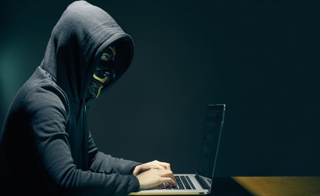 16 Yaşındaki Çocuk Apple#039;yi Hackledi