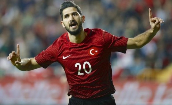 Fenerbahçe#039;den Sürpriz Transfer Hamlesi! Emre Akbaba#039;yı Renklerine Bağladı