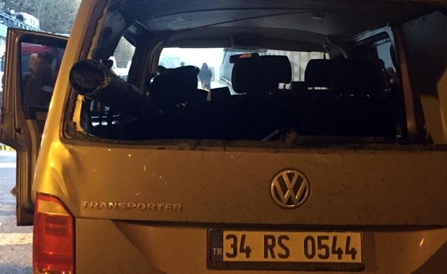 Bariyer Ok Gibi Camdan İçeri Girdi!