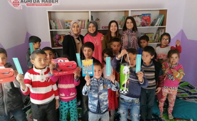 Hamur#039;da Anasınıfı ve Kütüphane açılışı