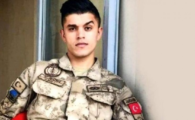 Uzman Çavuş Sokakda Kafasına Sıkarak İntihar Etti