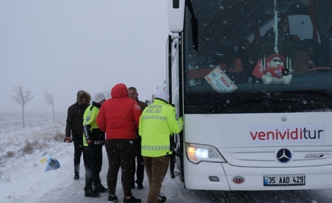 Konya#039;da Dehşet Kaza! 2 Otobüs Devrildi