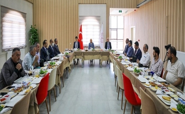 Ağrı Valisi, göçmen sayısında azalma olduğunu belirtti!