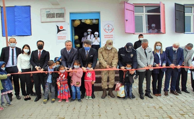 Hamur#039;da TÜBİTAK 4006 Bilim Fuarı açıldı