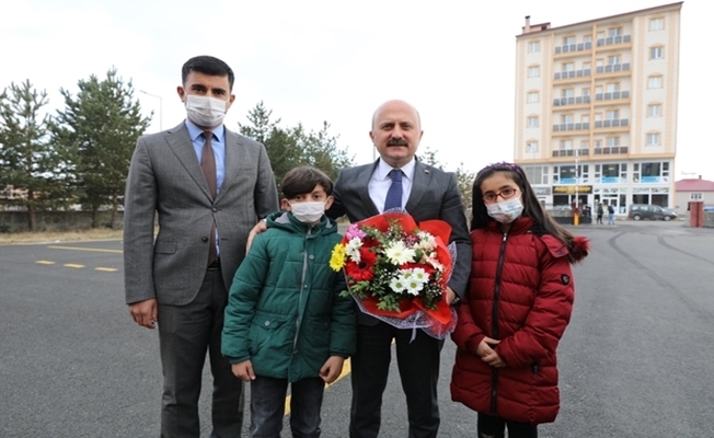 Ağrı Valisi Varol, Eleşkirt Kaymakamlığını ziyaret etti