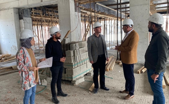Ağrı Milli Eğitim Müdürü Doğubayazıt#039;ta Fen Lisesi inşaatında incelemelerde bulundu