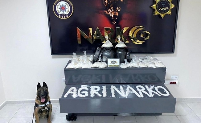 Ağrı#039;da 28 paket metamfetamin ele geçirildi
