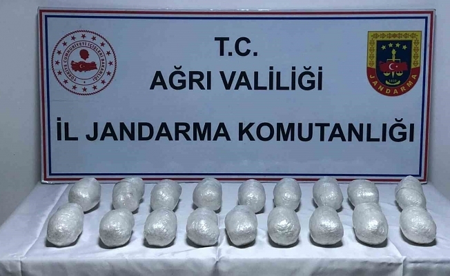 Ağrıda iki şahsın üzerinde metanfetamin yakalandı