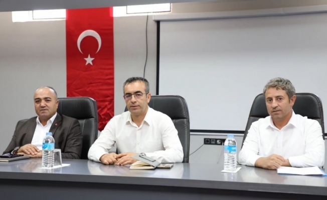 Ağrı Gençlik ve Spor İl Müdürlüğü, yeni sezon öncesi antrenörleri ile toplantı yaptı