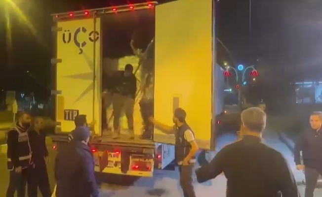 Ağrıda Afgan uyruklu 80 kaçak göçmen yakalandı