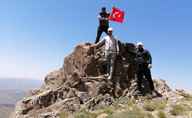 Ağrıda Kösedağa zirve tırmanışı ile 15 Temmuz kutlandı