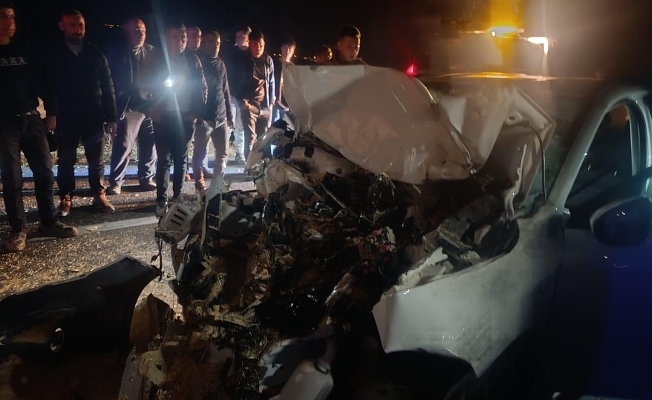 Ağrı#039;da Trafik Kazası: 3 Yaralı