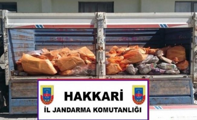 Hakkaride kaçak çay operasyonu