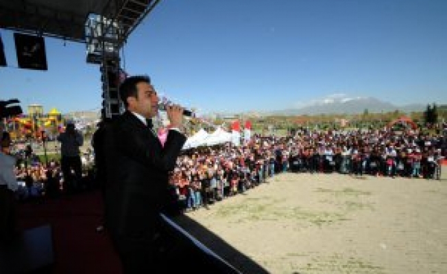 Berdan Mardini, Vanda konser verdi