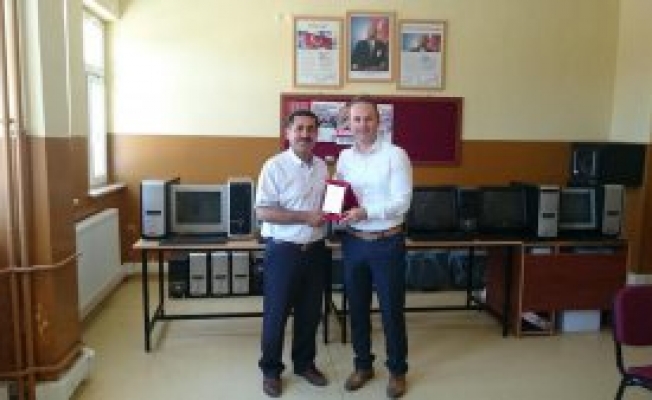 Denetimli Serbestlik Şube Müdürlüğünden ilkokula bilgisayar bağışı