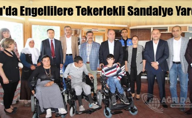 Ağrıda Engellilere Tekerlekli Sandalye Yardımı