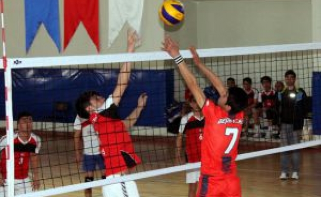 Voleybol: Gençler A Grup Müsabakaları